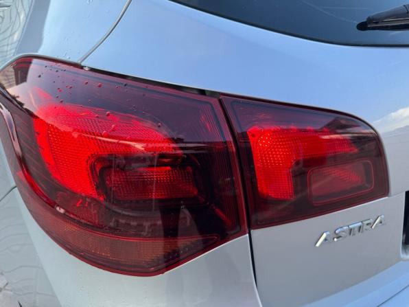Opel Astra J с пробегом 2012 года, цена 799 900 рублей, 143381 км, универсал, Автокод Объявления