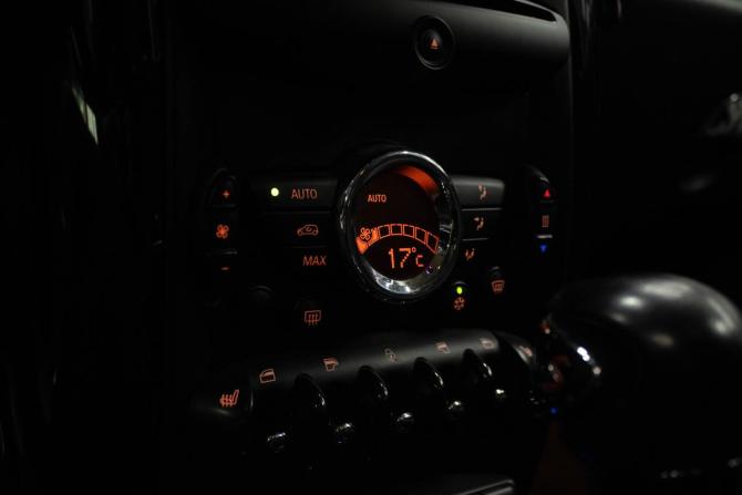 Mini Countryman I с пробегом 2010 года, цена 1 159 000 рублей, 198344 км, внедорожник, Автокод Объявления