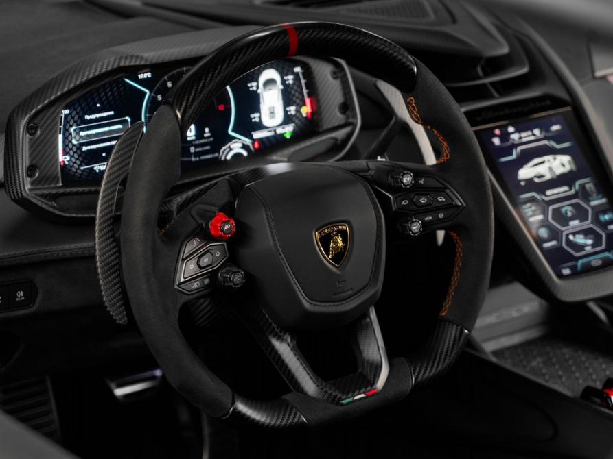 Lamborghini Revuelto Москва  - изображение 26