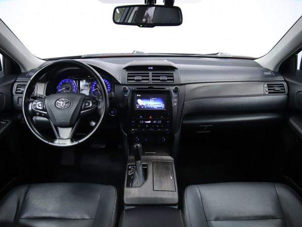 Toyota Camry VII (XV50) Рестайлинг 2 с пробегом 2017 года, цена 2 490 000 рублей, 112651 км, седан, Автокод Объявления