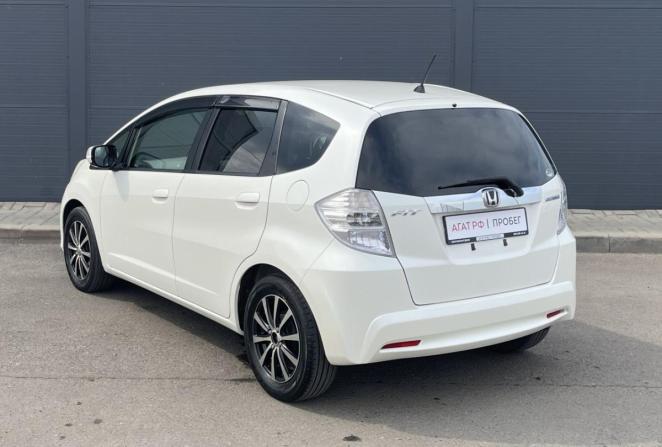 Honda Fit II с пробегом 2010 года, цена 700 000 рублей, 199346 км, хэтчбек, Автокод Объявления