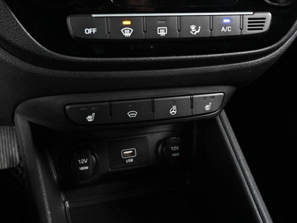 Hyundai Solaris II с пробегом 2019 года, цена 1 325 000 рублей, 87914 км, седан, Автокод Объявления