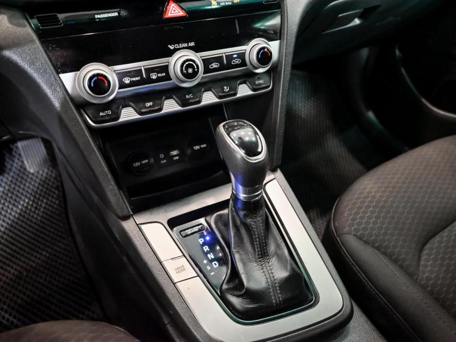 Hyundai Elantra VI (AD) Рестайлинг Екатеринбург  - изображение 15