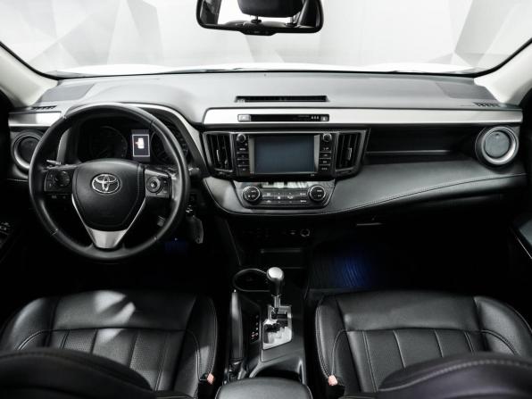 Toyota RAV4 IV (XA40) Рестайлинг с пробегом 2017 года, цена 2 350 000 рублей, 166013 км, внедорожник, Автокод Объявления