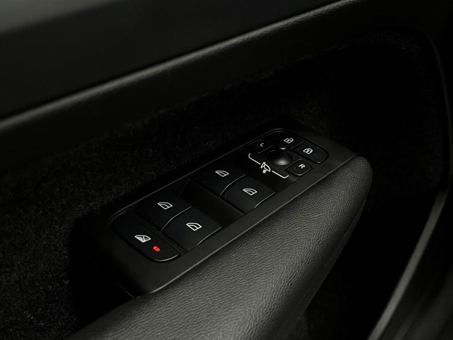 Volvo XC40 I Санкт-Петербург  - изображение 25