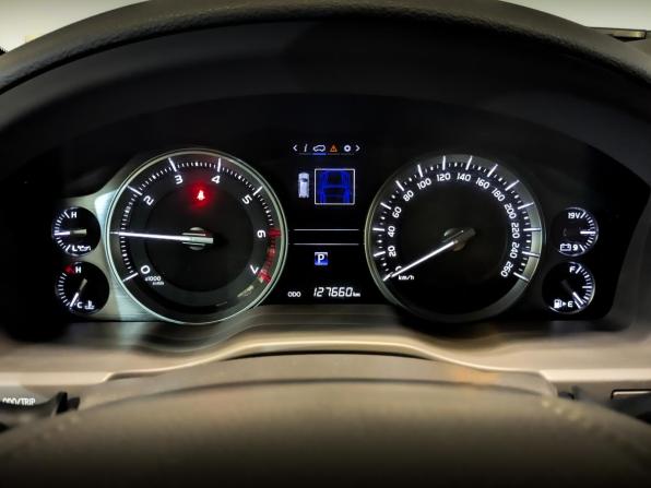 Toyota Land Cruiser 200 Series Рестайлинг 2 с пробегом 2020 года, цена 7 400 000 рублей, 127645 км, внедорожник, Автокод Объявления