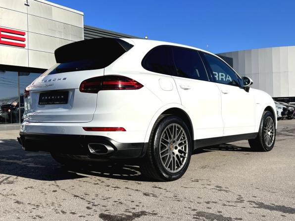 Porsche Cayenne II Рестайлинг (958) с пробегом 2016 года, цена 3 890 000 рублей, 145537 км, внедорожник, Автокод Объявления