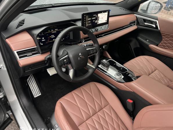 Новый Mitsubishi Outlander IV Рестайлинг 2026 года, цена 7 090 000 рублей, внедорожник, Автокод Объявления