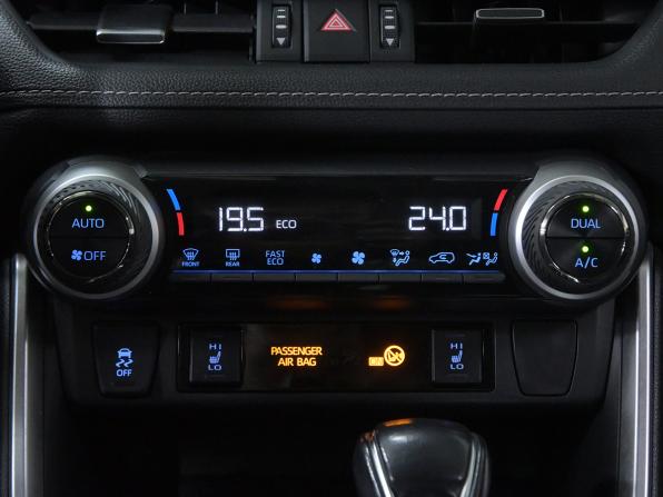 Toyota RAV4 V (XA50) с пробегом 2021 года, цена 3 210 000 рублей, 97670 км, внедорожник, Автокод Объявления