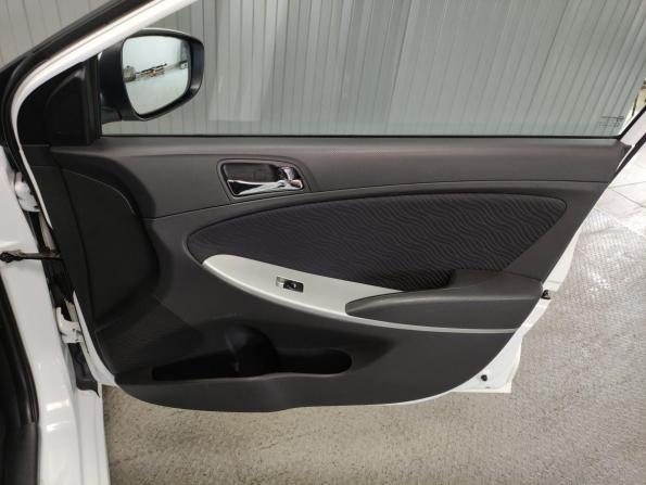 Hyundai Solaris I с пробегом 2014 года, цена 1 039 000 рублей, 163868 км, седан, Автокод Объявления