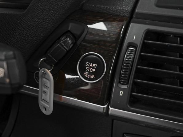 BMW X5 II (E70) Рестайлинг с пробегом 2011 года, цена 2 629 000 рублей, 197597 км, внедорожник, Автокод Объявления