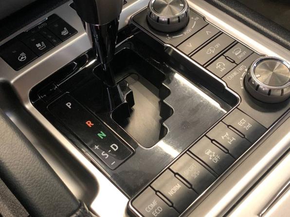 Toyota Land Cruiser 200 Series Рестайлинг 2 с пробегом 2020 года, цена 7 700 000 рублей, 183256 км, внедорожник, Автокод Объявления