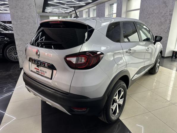 Renault Kaptur I Рестайлинг с пробегом 2021 года, цена 1 685 000 рублей, 113540 км, внедорожник, Автокод Объявления