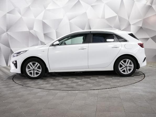 Kia Ceed III Рестайлинг с пробегом 2021 года, цена 1 405 000 рублей, 206116 км, хэтчбек, Автокод Объявления