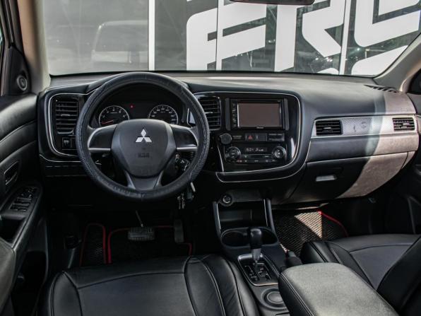 Mitsubishi Outlander III Рестайлинг с пробегом 2014 года, цена 1 590 000 рублей, 204371 км, внедорожник, Автокод Объявления
