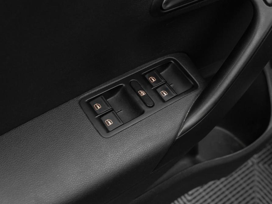 Volkswagen Polo V Рестайлинг Москва  - изображение 19