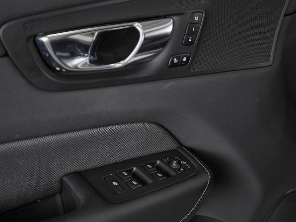 Новый Volvo XC60 II 2020 года, цена 3 766 000 рублей, внедорожник, Автокод Объявления