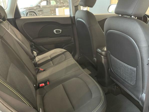 Kia Soul II Рестайлинг с пробегом 2016 года, цена 1 349 000 рублей, 151000 км, хэтчбек, Автокод Объявления