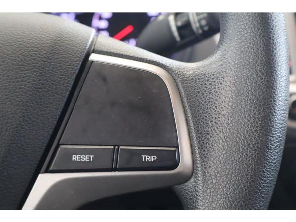 Hyundai Solaris II с пробегом 2019 года, цена 1 408 000 рублей, 90165 км, седан, Автокод Объявления