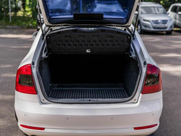 Skoda Octavia II (A5) Рестайлинг с пробегом 2011 года, цена 620 000 рублей, 249776 км, лифтбек, Автокод Объявления