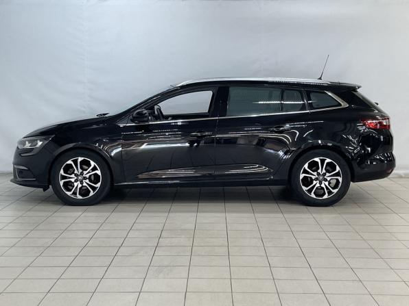 Renault Megane IV с пробегом 2018 года, цена 1 350 000 рублей, 178586 км, универсал, Автокод Объявления
