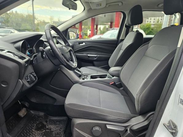 Ford Kuga II Рестайлинг с пробегом 2016 года, цена 1 460 000 рублей, 121353 км, внедорожник, Автокод Объявления