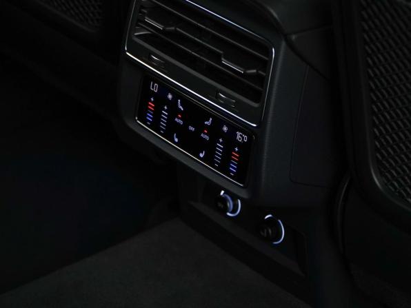 Audi Q8 I (4M) с пробегом 2019 года, цена 7 857 050 рублей, 46900 км, внедорожник, Автокод Объявления