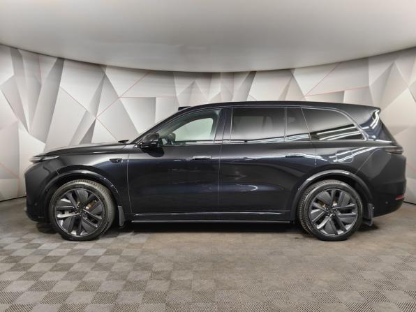 Li Auto (Lixiang) L9 I Рестайлинг с пробегом 2024 года, цена 6 700 000 рублей, 57658 км, внедорожник, Автокод Объявления