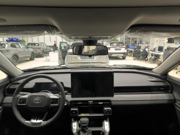 Toyota RAV4 VI (XA60) с пробегом 2026 года, цена 4 450 000 рублей, 11 км, внедорожник, Автокод Объявления