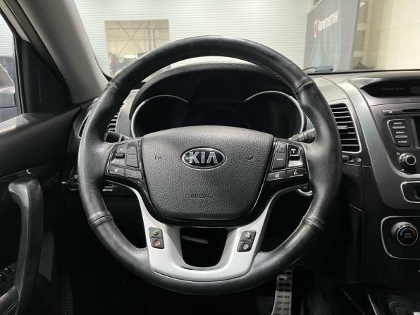 Kia Sorento II Рестайлинг с пробегом 2012 года, цена 1 260 000 рублей, 358934 км, внедорожник, Автокод Объявления
