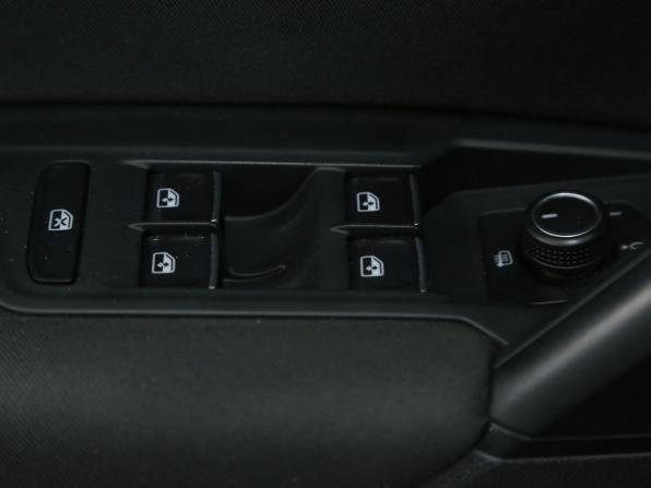 Volkswagen Tiguan II с пробегом 2017 года, цена 1 975 000 рублей, 142000 км, внедорожник, Автокод Объявления