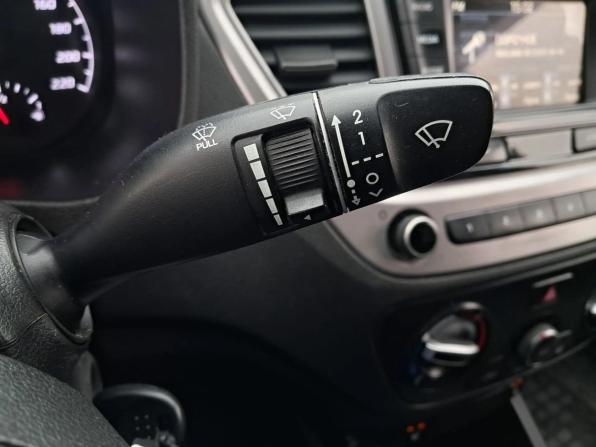 Hyundai Solaris II Рестайлинг с пробегом 2021 года, цена 1 498 000 рублей, 134534 км, седан, Автокод Объявления