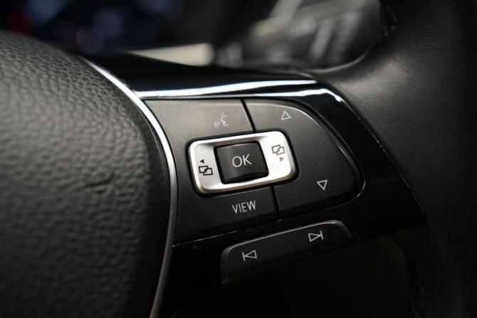 Volkswagen Tiguan II с пробегом 2018 года, цена 2 390 000 рублей, 133987 км, внедорожник, Автокод Объявления
