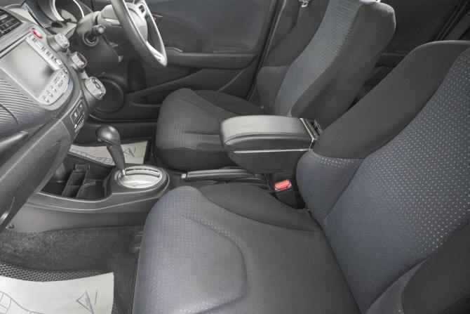 Honda Fit II с пробегом 2009 года, цена 809 000 рублей, 138000 км, хэтчбек, Автокод Объявления