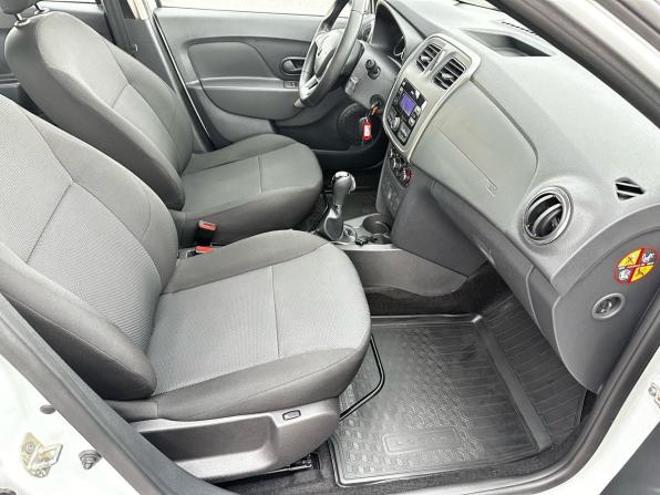 Renault Logan II Рестайлинг с пробегом 2019 года, цена 1 120 000 рублей, 61263 км, седан, Автокод Объявления