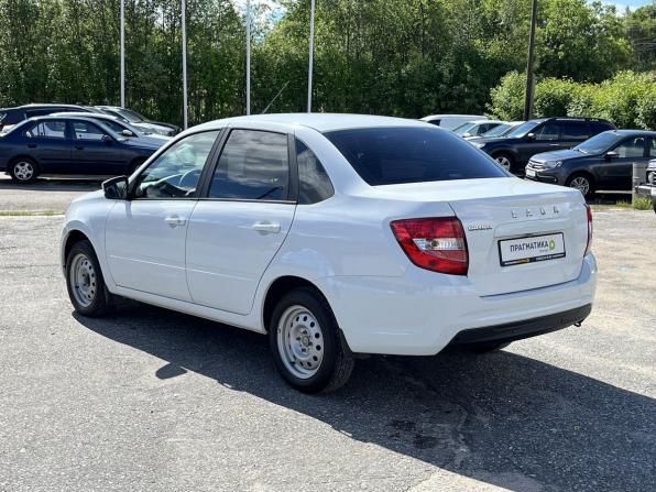 Lada (ВАЗ) Granta I Рестайлинг с пробегом 2024 года, цена 880 000 рублей, 28920 км, седан, Автокод Объявления
