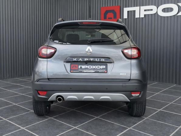 Renault Kaptur I Рестайлинг с пробегом 2021 года, цена 1 637 000 рублей, 79998 км, внедорожник, Автокод Объявления