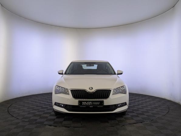 Skoda Superb III с пробегом 2019 года, цена 2 450 000 рублей, 53688 км, лифтбек, Автокод Объявления