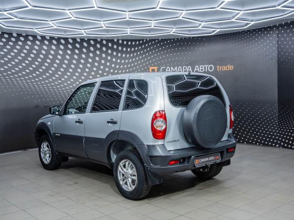 Chevrolet Niva I Рестайлинг с пробегом 2017 года, цена 755 000 рублей, 53653 км, внедорожник, Автокод Объявления