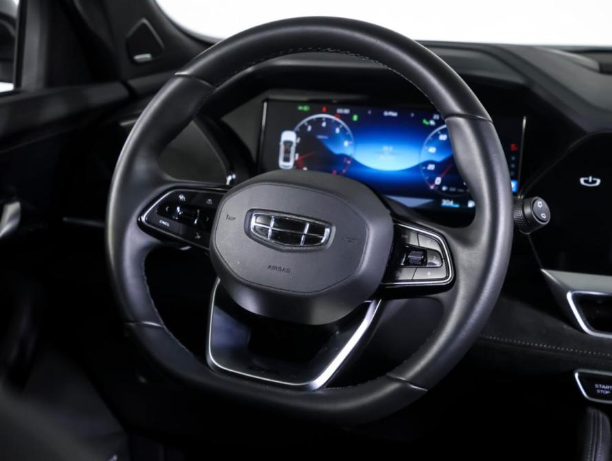 Geely Monjaro I Москва  - изображение 15