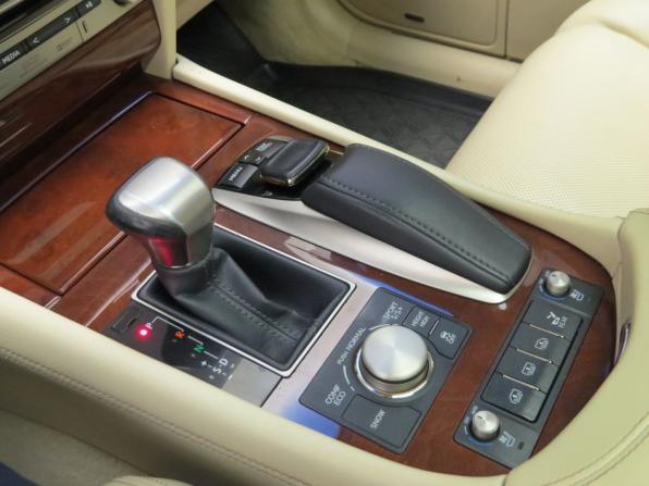 Lexus LS IV Рестайлинг 2 с пробегом 2014 года, цена 2 490 000 рублей, 286948 км, седан, Автокод Объявления