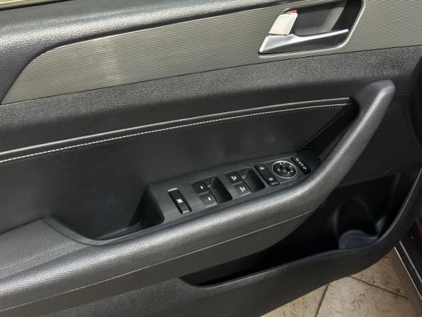 Hyundai Sonata VII (LF) Рестайлинг с пробегом 2019 года, цена 1 750 000 рублей, 88000 км, седан, Автокод Объявления