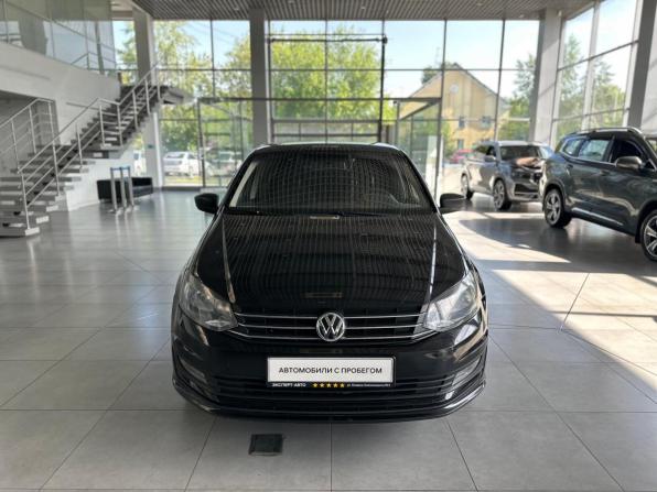 Volkswagen Polo V Рестайлинг с пробегом 2019 года, цена 1 045 000 рублей, 190000 км, седан, Автокод Объявления