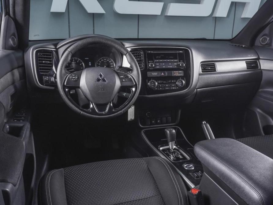 Mitsubishi Outlander III Рестайлинг 2 Ростов-на-Дону  - изображение 6