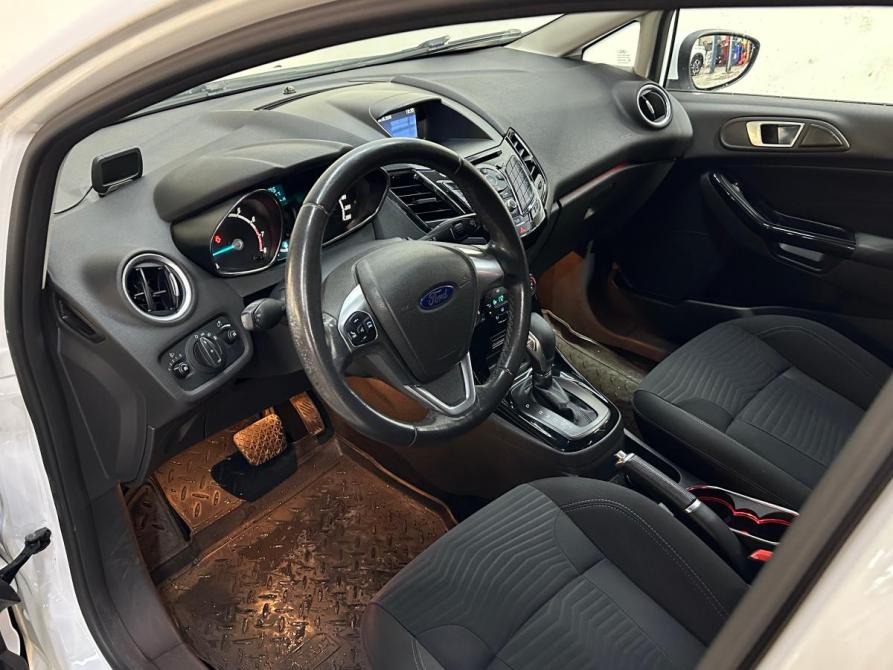 Ford Fiesta Mk6 Рестайлинг Санкт-Петербург  - изображение 7