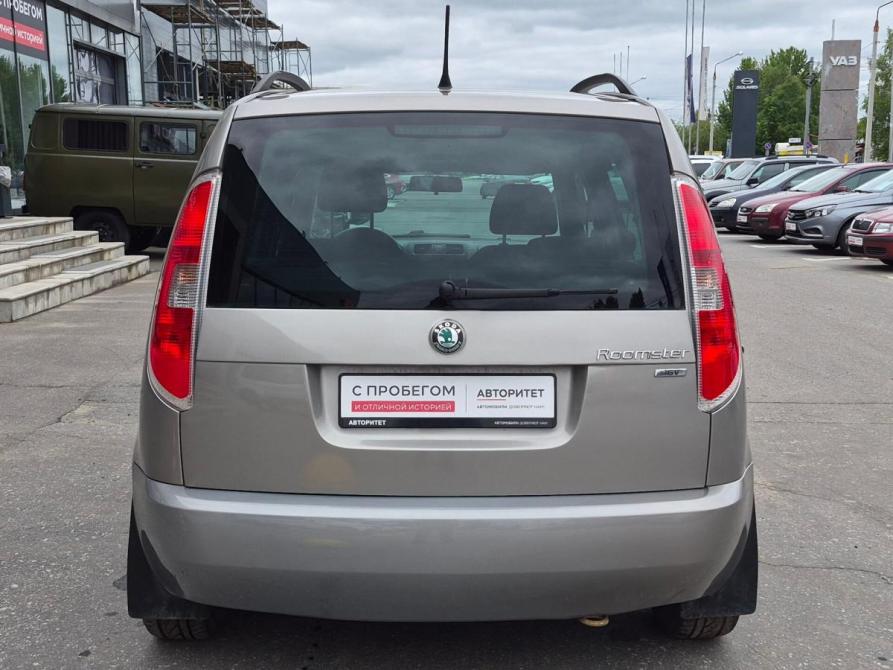 Skoda Roomster I Рестайлинг Архангельск  - изображение 6
