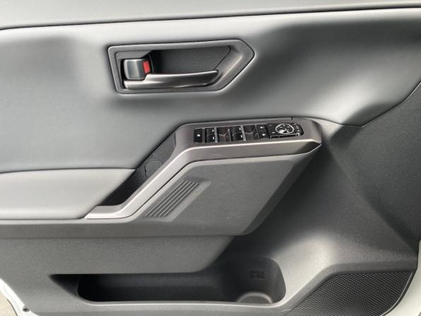 Toyota RAV4 VI (XA60) с пробегом 2026 года, цена 4 250 000 рублей, 4669 км, внедорожник, Автокод Объявления