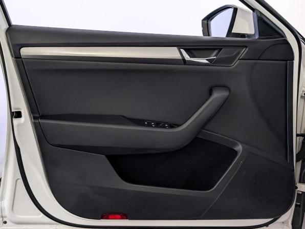 Skoda Superb III с пробегом 2019 года, цена 2 450 000 рублей, 30512 км, лифтбек, Автокод Объявления