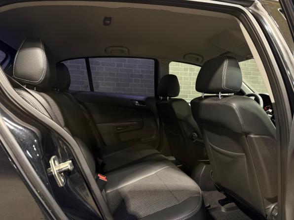 Opel Astra H Рестайлинг с пробегом 2014 года, цена 890 000 рублей, 115223 км, хэтчбек, Автокод Объявления