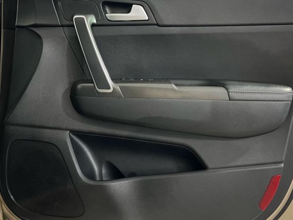 Kia Sportage IV с пробегом 2017 года, цена 2 320 000 рублей, 63929 км, внедорожник, Автокод Объявления